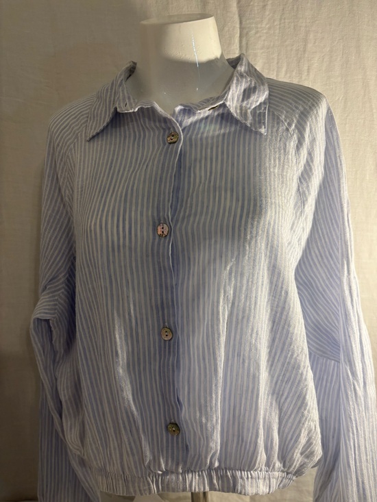 Rachel Zoe Tops - Rachel Zoe Women’s cropped blouse size L